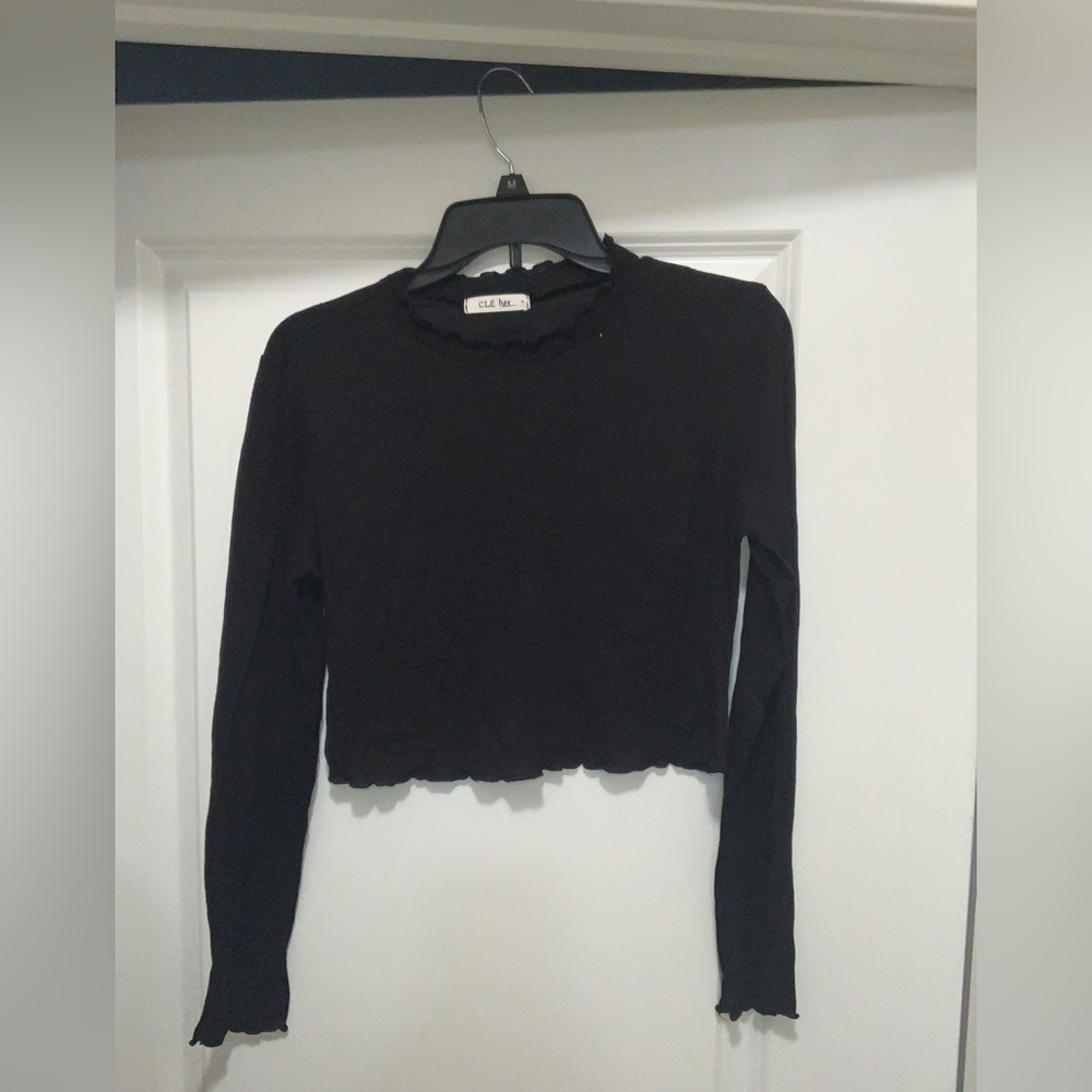 Women's Black Long Sleeve Top